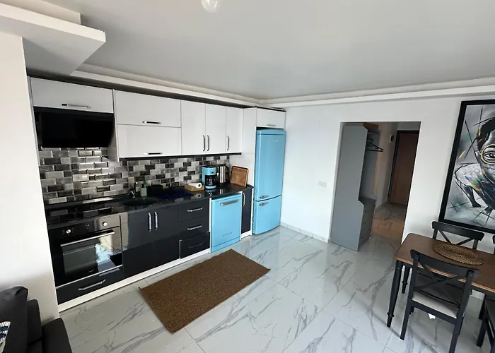 Sweet - Sea View With One Bedroom Apartment *