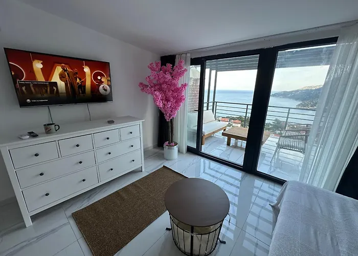 Sweet - Sea View With One Bedroom Apartment Turunç