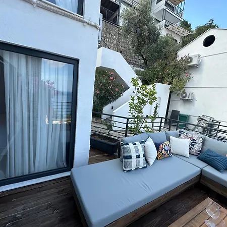 Sweet - Two Stylish 1-bedroom With Sea View Appartamento